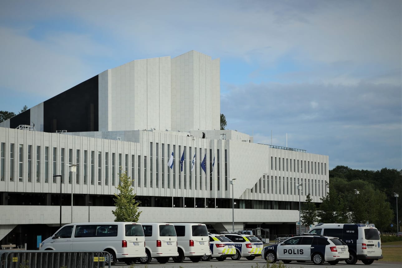 Kaikki Suomessa pidettävät EU-kokoukset on keskitetty Helsingin Finlandia-taloon, kun edellisellä puheenjohtajakaudella vuonna 2006 kokouksia pidettiin 21 paikkakunnalla.