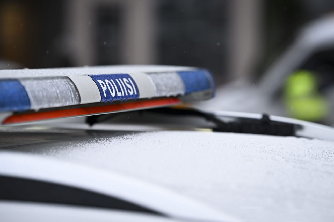 Poliisi sai ilmoituksen Mäkelänkadulla tapahtuneesta väkivallanteosta keskiviikkona hieman iltaseitsemän jälkeen. LEHTIKUVA / Emmi Korhonen