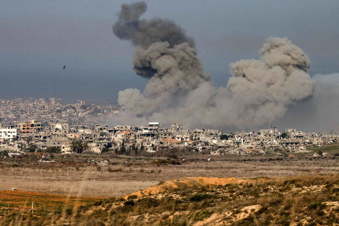 Israelilaismedia Haaretzin mukaan Israelin armeijan ei odoteta vetäytyvän Gazasta ennen kuin kaikki panttivangit on palautettu. LEHTIKUVA/AFP
