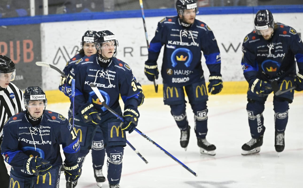 SM-liiga laajeni viime kaudesta yhdellä seuralla, kun Kiekko-Espoo nostettiin toiselta sarjaportaalta Mestiksestä pääsarjaan. Se sijoittui viime kauden Mestiksessä kolmanneksi. LEHTIKUVA / Heikki Saukkomaa