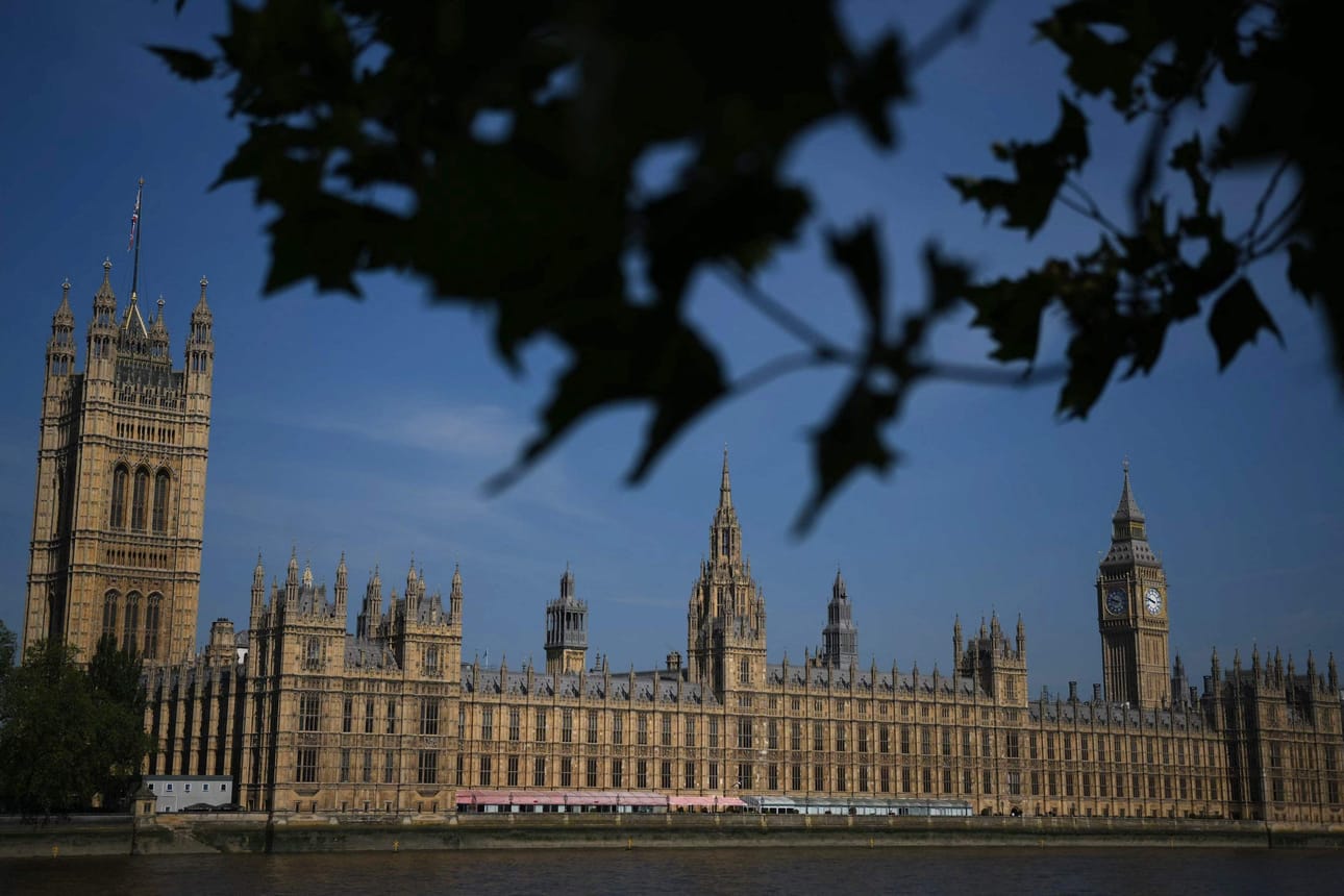 Britannian konservatiivihallitus teki ehdotuksen ehdollisia armahduksia tarjoavasta laista vuoden 2022 toukokuussa. LEHTIKUVA/AFP