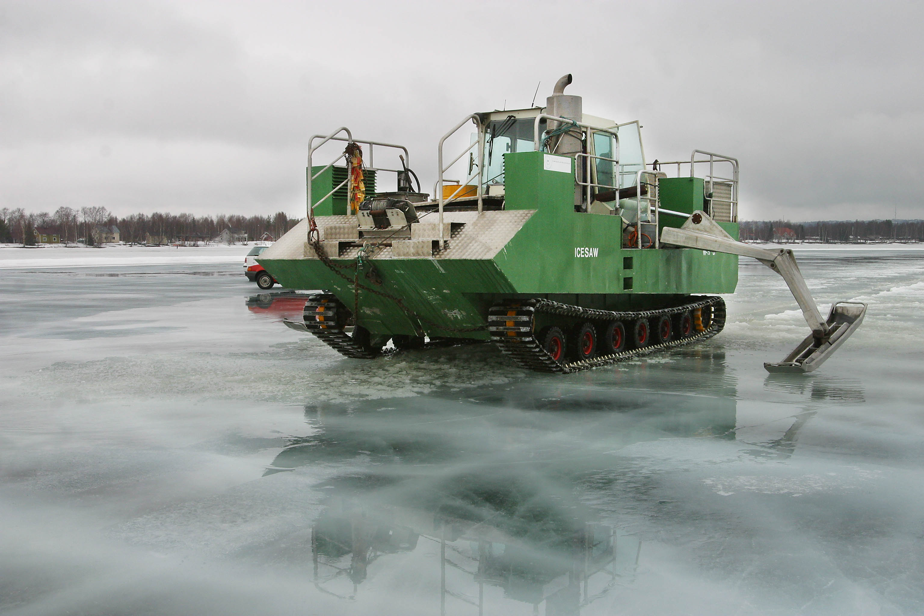 Tornionjoen ja Simojoen alaosilla aiempia vuosia suurempi jääpatoriski – Ounasjoella teräsjään vahvuus viime kevättä heikompaa
