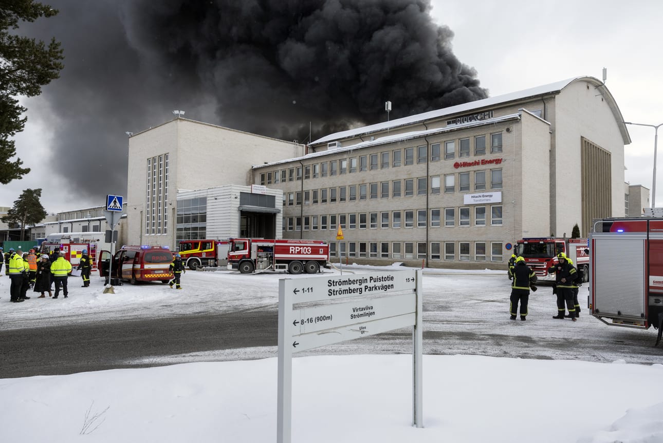Hitachi Energyn vuoden 2023 tulipalon selvittely jatkuu yhdessä vakuutustarkastajien kanssa vielä tälläkin tilikaudella. Arkistokuva