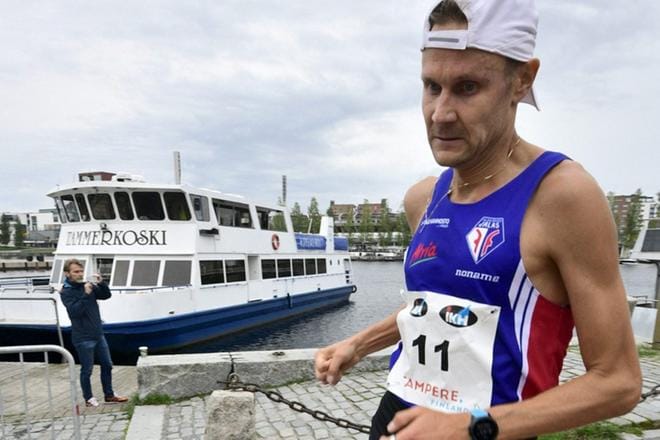 Kalevan kisojen avausiltana jätettiin jäähyväisiä Jarkko Kinnuselle. KUVAT: MARKKU ULANDER / LEHTIKUVA