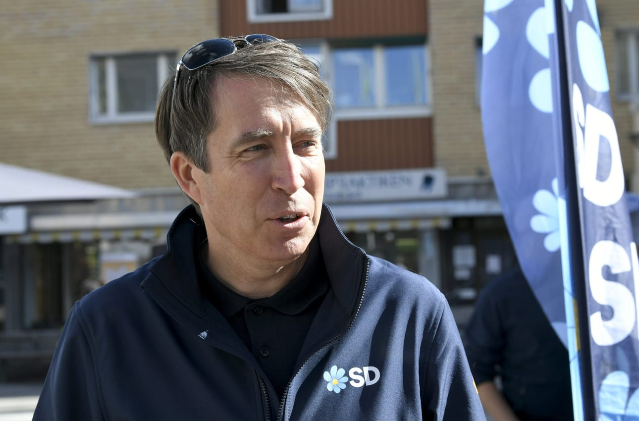 Opposition mukaan Richard Jomshof on levittänyt vihapuhetta ja hänen toimintansa vaarantaa Ruotsin kansallisen turvallisuuden. LEHTIKUVA / MARKKU ULANDER