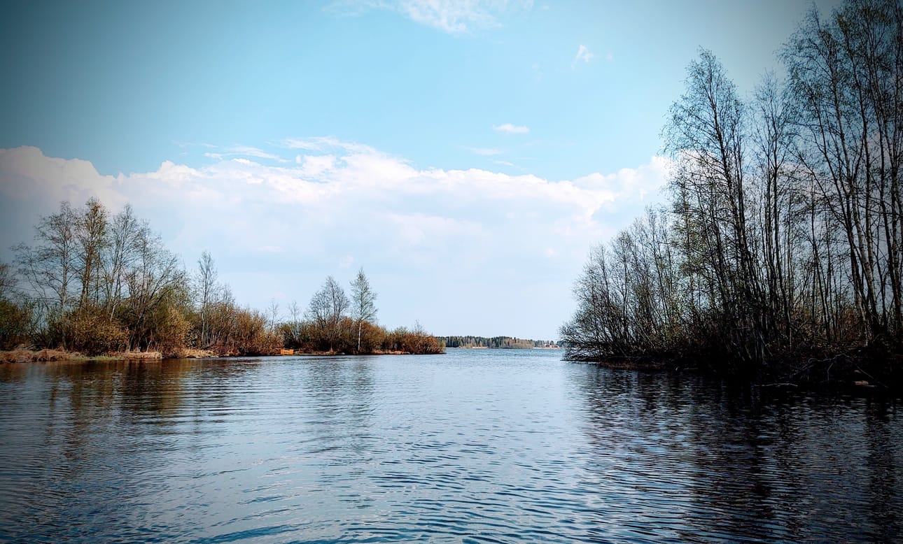 Maanantaina sää voi olla vielä hyvinkin poutainen ja lämmin. Kuva on otettu viikonloppuna Nivalassa.