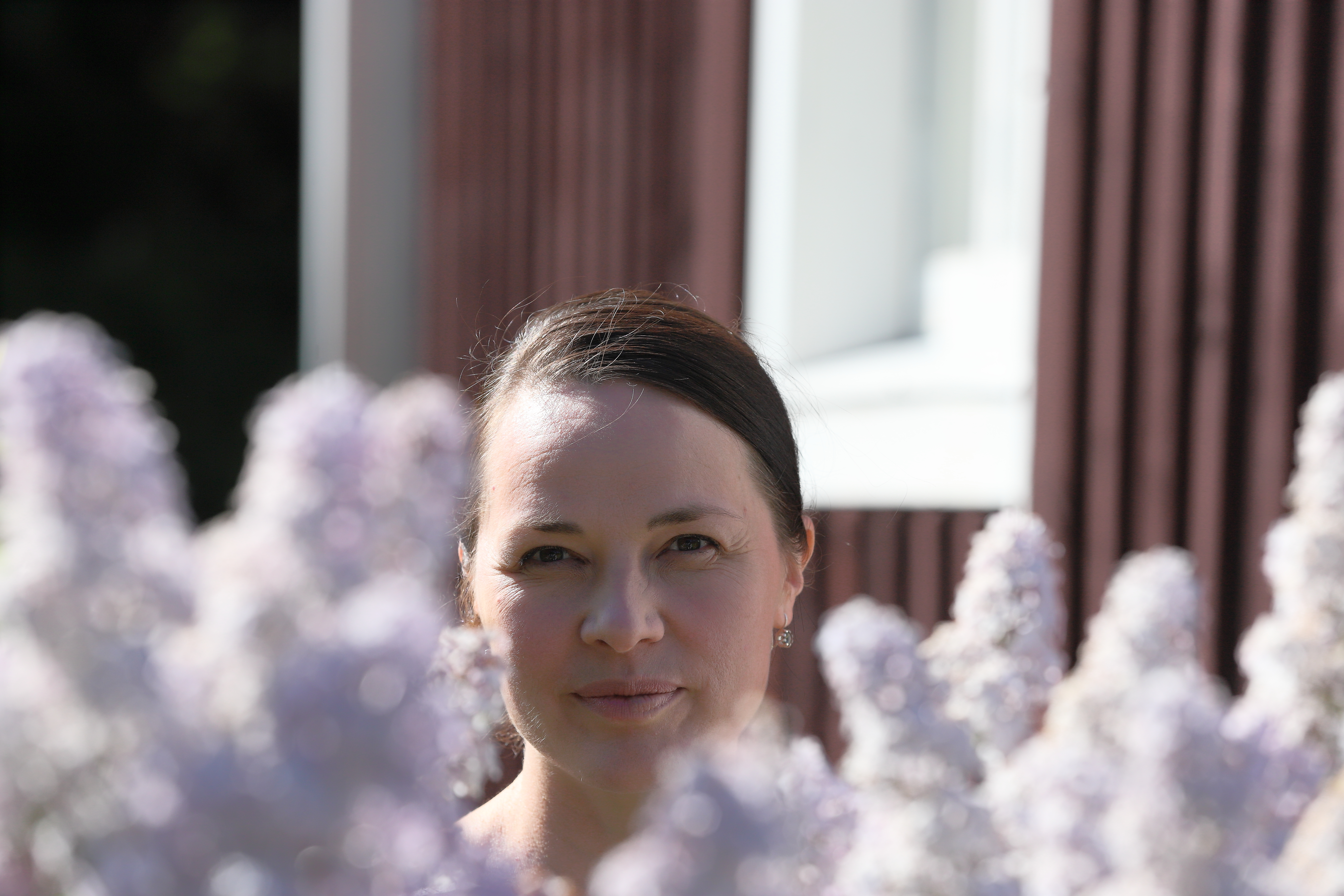 Hanna Halmeenpäälle riittää, että saa olla kesälomalla kotona. - Kevään jälkeen olo on vapautunut. 