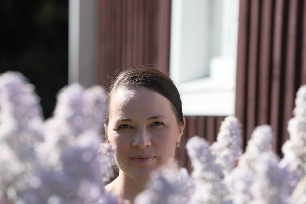 Hanna Halmeenpäälle riittää, että saa olla kesälomalla kotona. - Kevään jälkeen olo on vapautunut.
