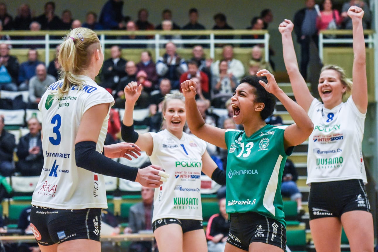 Pölkky Kuusamo nappasi täydet sarjapisteet Mesto Tampereen vieraana. Arkistokuva: Mikko Halvari.