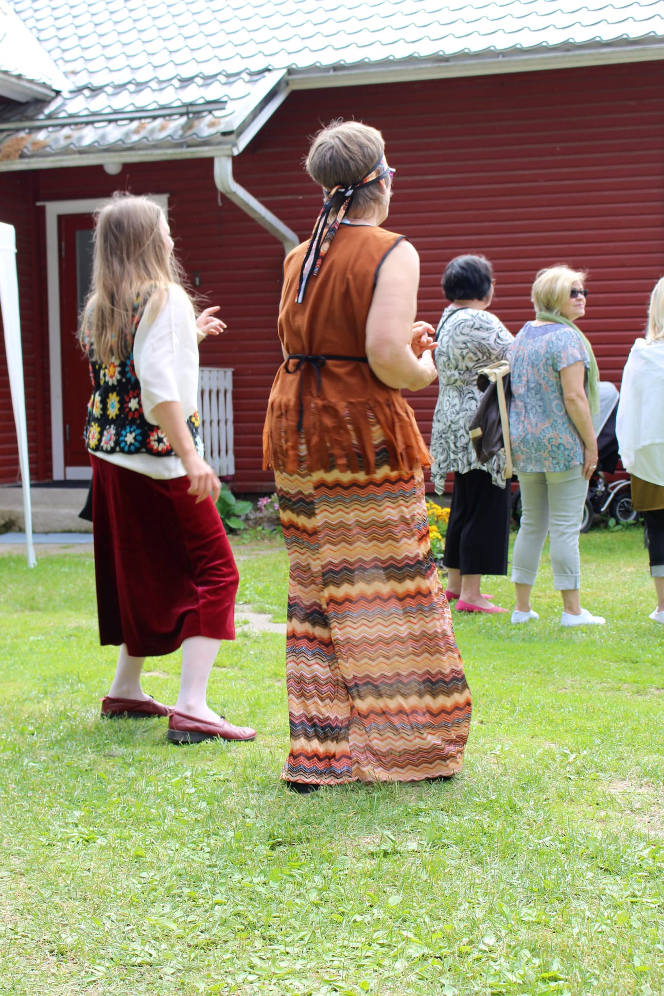 Akat näyttivät jammaamisen mallia.