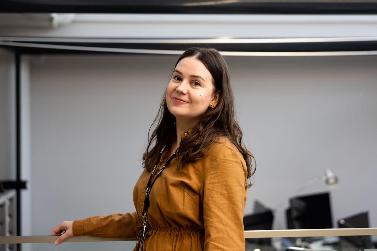 Anne Lilja on ehdokkaana Vuoden alueellinen juttu -sarjassa. Liljan juttu yksin asuneen vanhuksen harhoista laajenee terveyden- ja vanhustenhoidon tilan kritiikiksi.
