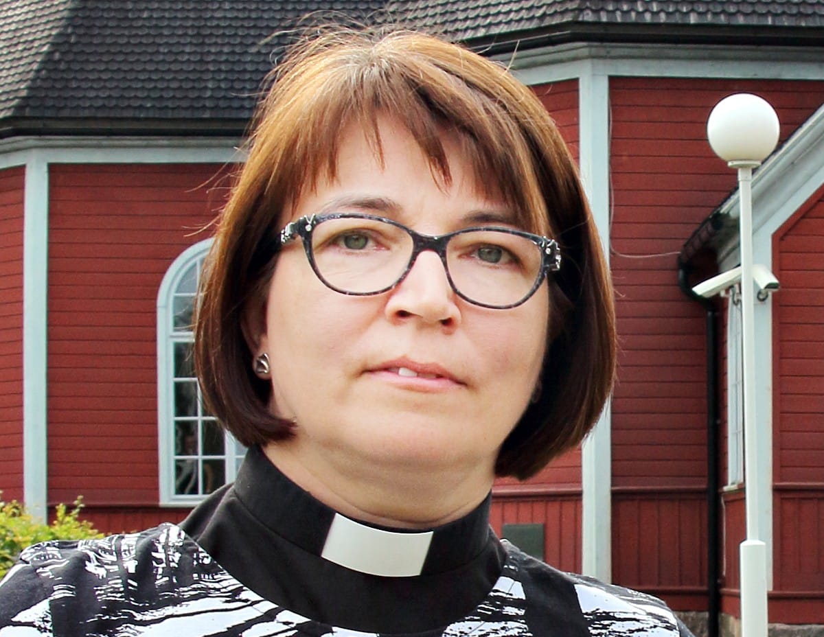 Ylivieskan kirkkoherra Eija Nivalan mukaan työyhteisö on huojentunut kirkkohallituksen vahvistettua rakentamissuunnitelman.