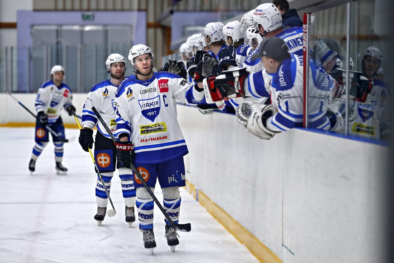 Kakkosdivisioonaa hallinneen Virkiän kapteeni Joshua Kossila johdattaa joukkonsa karsintapeleihin.