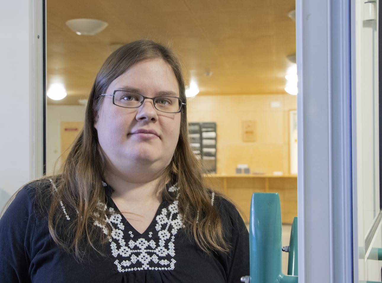 Anni Nortala on Pyhännän kunnan uusi tietohallintosihteeri. Matkailusta ja kulttuurista kiinnostuneen Nortalan toimenkuvaan kuuluvat niin tietotekniset tukitoimet työpaikalla kuin kuntalaistenkin opastus esimerkiksi kuntatiedoteasioissa.