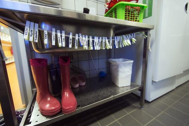 Opetusalan ammattijärjestö OAJ aloitti ylityö- ja vuoronvaihtokiellon yksityisissä päiväkodeissa maanantaina. Sosiaalialan korkeakoulutettujen ammattijärjestön Talentian ylityö- ja vuoronvaihtokielto astui voimaan yksityisellä sosiaali- ja terveyspalvelualalla. ARKISTOKUVAT: JARNO PELLINEN