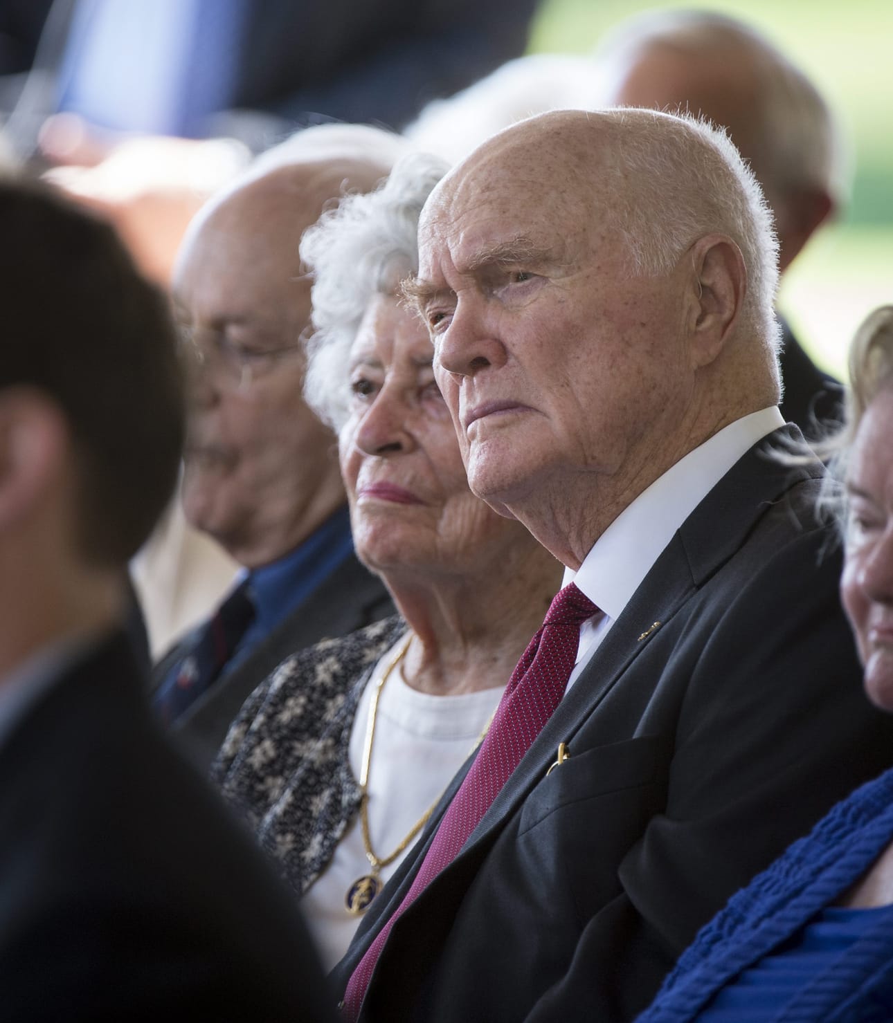 Kuvassa astronautti John Glennvaimonsa Annien kanssa.