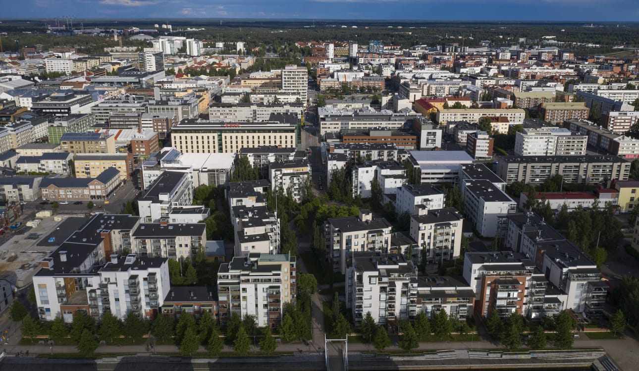Oulu on yksi 17 kunnasta, jossa toimeentulotuessa huomiotavat asumisen kustannukset nousevat ensi vuonna. Muutos koskee Oulussa vain kolmen hengen ruokakuntia.