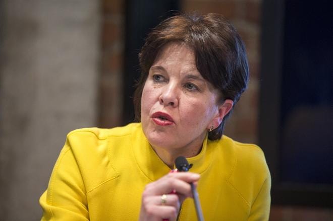 Ulkopoliittisen instituutin johtaja Teija Tiilikainen pohtii, liittyykö presidentti Sauli Niinistön kommentti Venäjän viestistä uudenlaiseen valtiojohdon avoimuuteen. Hybridiuhkien aikana koko kansalaisyhteiskunnan pitää olla hereillä. Kuva: All Over Press / Petteri Paalasmaa