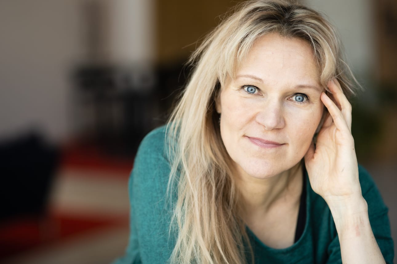 Johanna Venho täytti viime kesänä 50 vuotta. On varmaan tyypillistä, että tässä iässä innostuu tutkimaan omia juuriaan, hän miettii.
