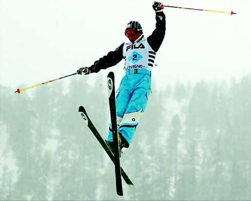 Uutta putkeen. Olympiavoitto ei tyydyttänyt Janne Lahtelan voitonnälkää. Tutusta Deer Valleyn kumpareikosta on haussa maailmanmestaruus.