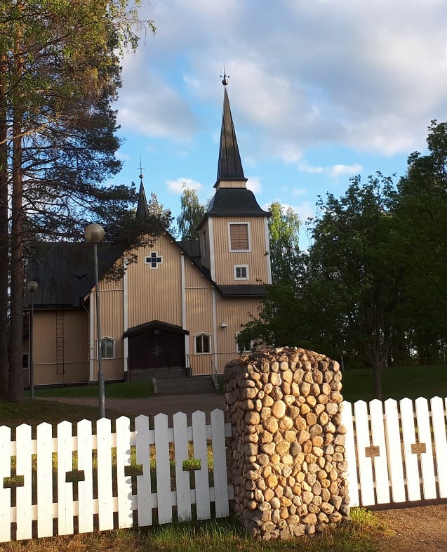 Ranuan seurakunnan äänestysprosentti seurakuntavaaleissa oli viimeksi Lapin korkein. Vanhoillislestadiolainen herätysliike haluaa olla aktiivinen toimija ja se innostaa seurakuntalaisia myös toisen valitsijayhdistyksen listalle.