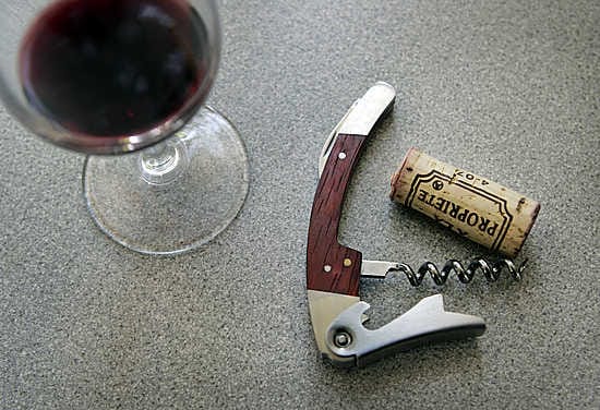 Ilmiö tunnetaan myös nimellä lomajuominen.