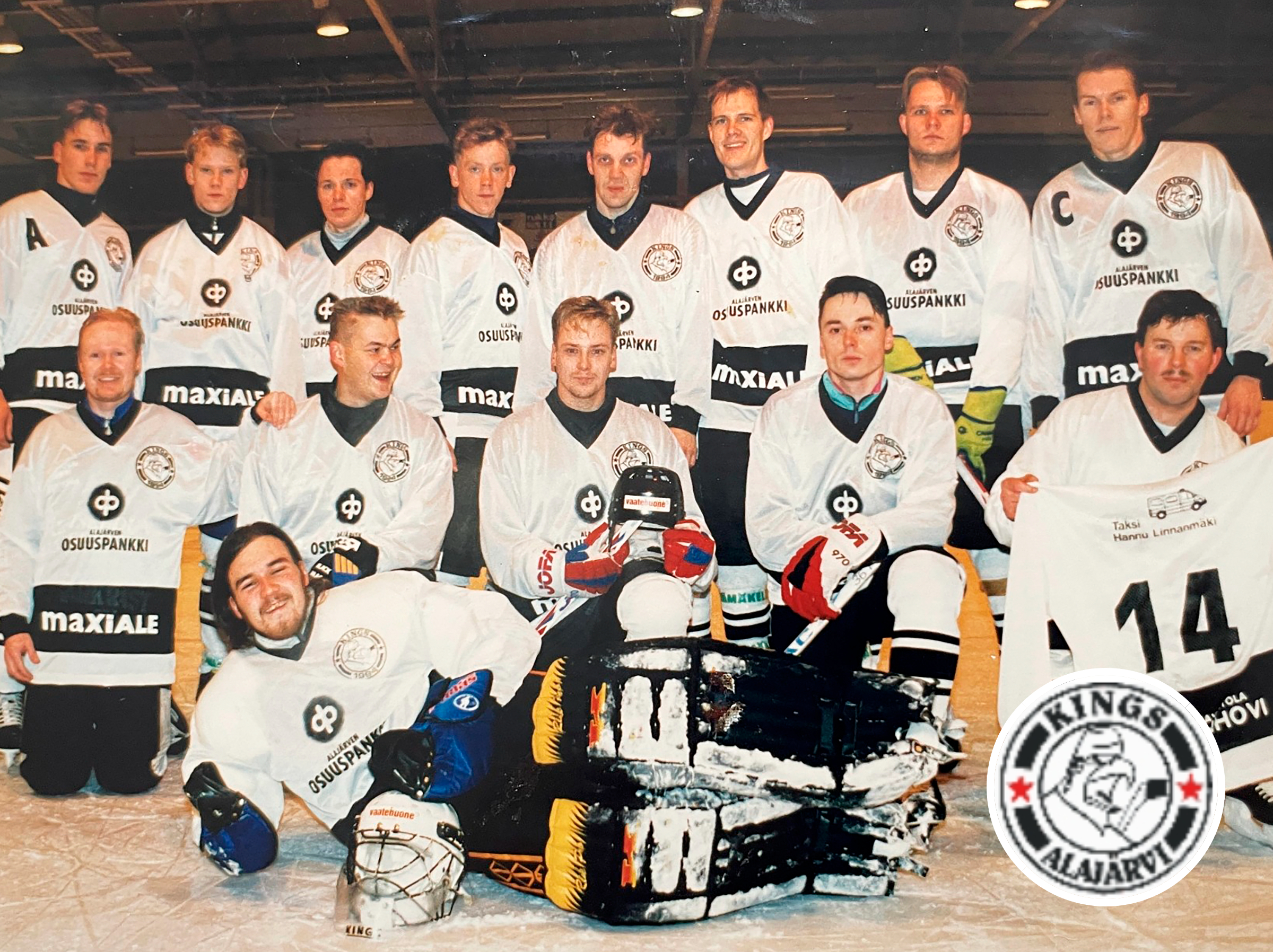 Alajärveläinen KK Kings pelasi ysärillä kaveriporukalla kaukalopalloa ja kujeili – ja voitti yli 10 vuotta myöhemmin pesäpallon Suomen mestaruuden