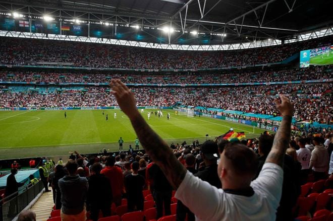 Englanti ja Tanska kohtaavat EM-jalkapallon välierässä keskiviikkona Wembleyllä. Kuva: Matthew Childs / Lehtikuva