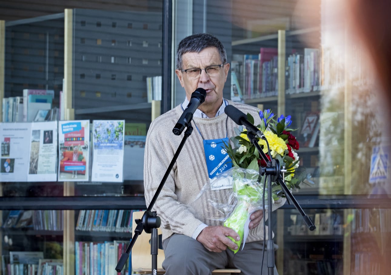 Tapio Junkkonen on Vuoden lumijokinen. Tunnustus annettiin hänelle lauantaina Lumijoki-päivien toritapahtumassa.