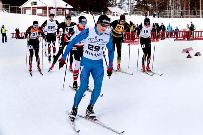 Karri Hakala vei Seinäjoen viestiä avausosuudella. Kuva: Jouko Hänninen