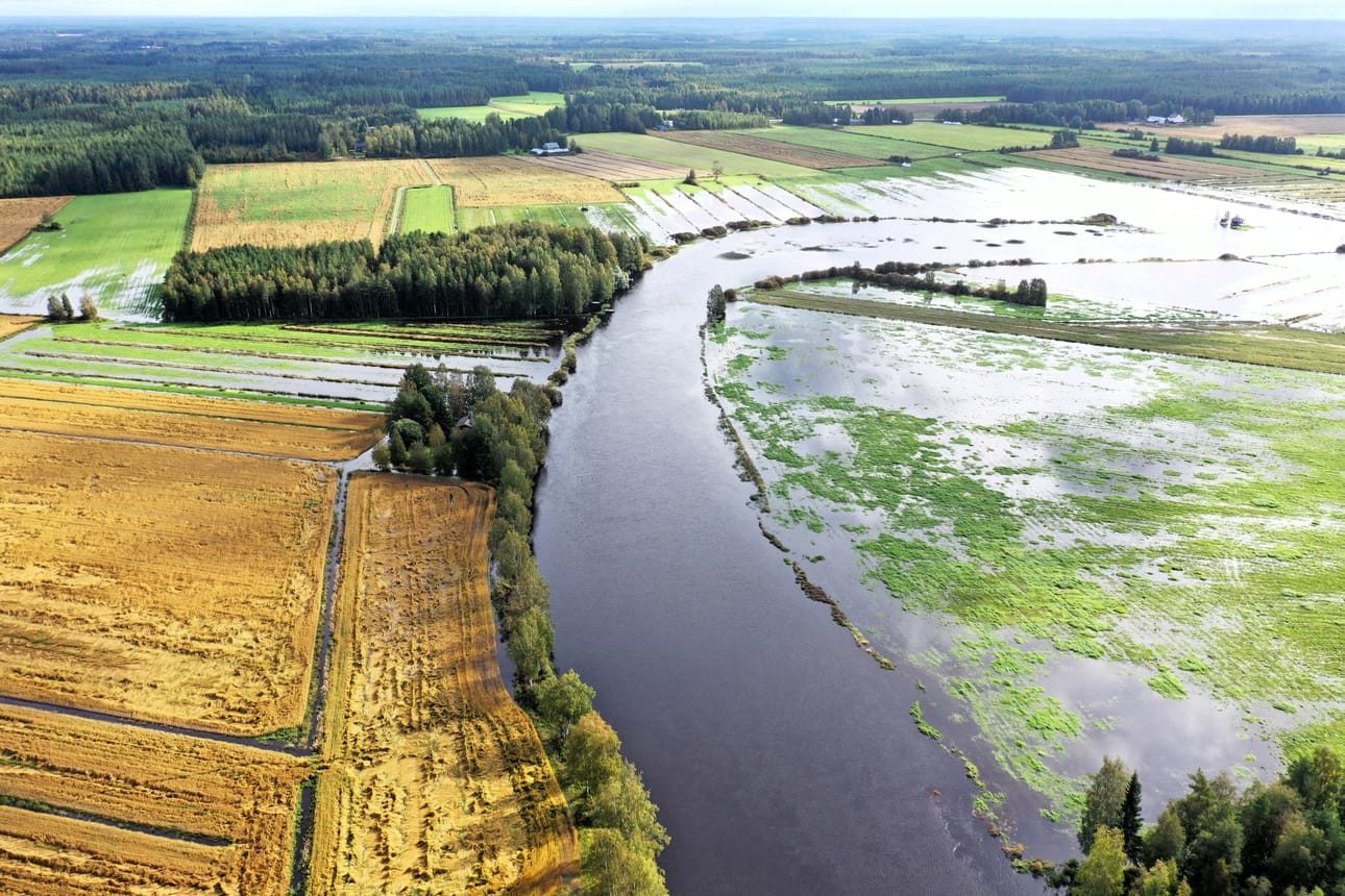 Lapuan ja Kuortaneen rajalla tulvii.