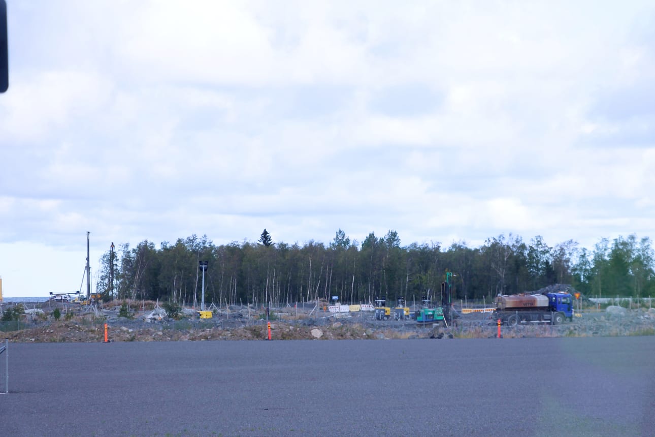 Näkymä Hanhikiven niemen laitosalueelta pohjoiseen.