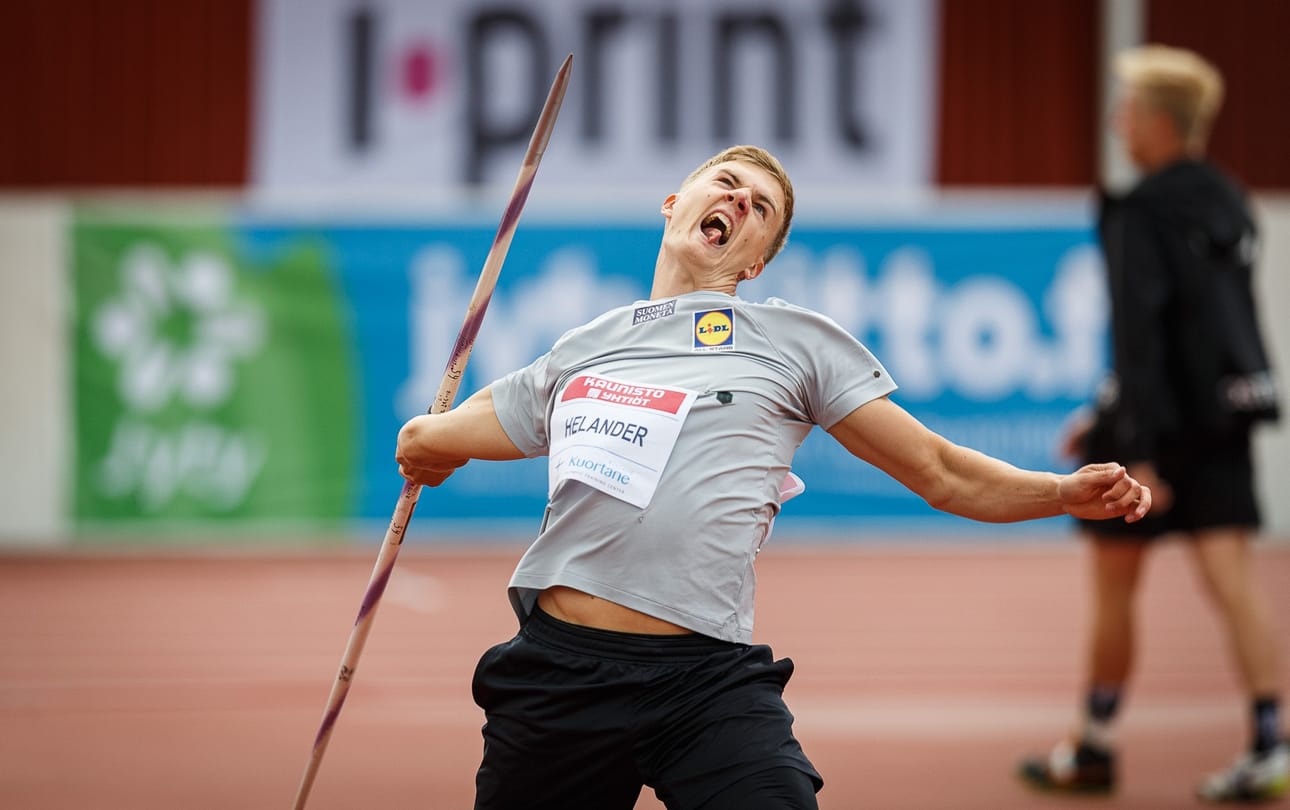 Oliver Helander heitti kisassa toiseksi. Helander rikkoi heitollaan olympiarajan tuloksella 86,93.