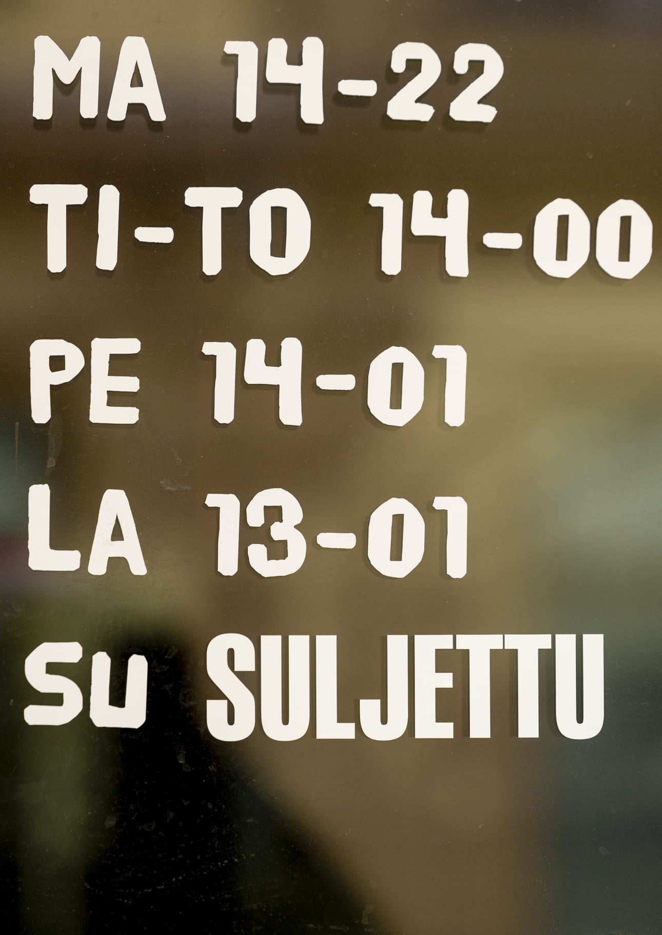 Su suljettu on tuttu näky Oulun keskustan ruokaravintoloissa.