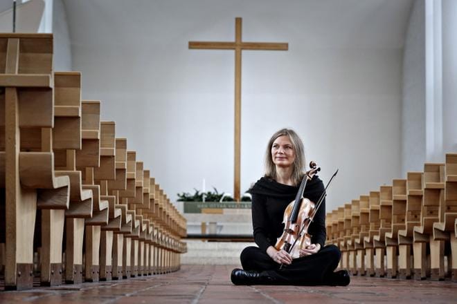 Alttoviulisti Liisa Tamminen esiintyy ensi viikolla Lakeuden ristissä Vanhan musiikin tapahtumassa. KUVA: KARI LÖFHJELM