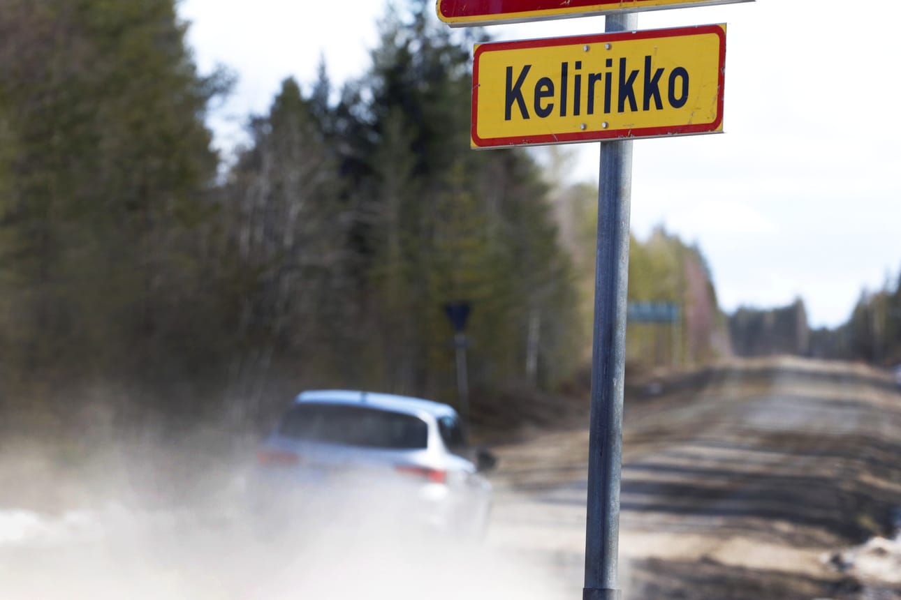 Pudasjärvelle on useille teille asetettu varoitukset kelirikosta. Osalle teistä on lisäksi asetettu painorajoituksia.
