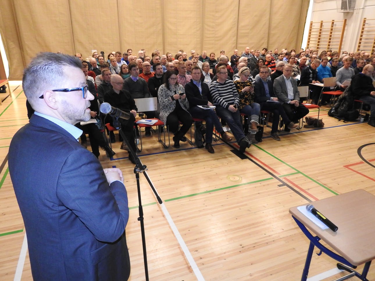 KaiCell Fibersin toimitusjohtaja Jukka Kantola esitteli tehdashanketta, jonka investointipäätös aiotaan tehdä ensi vuonna.