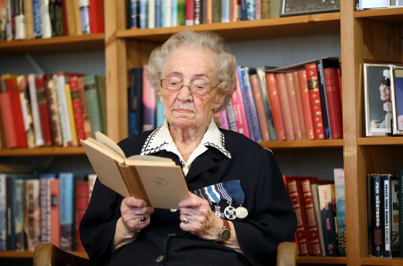 Lottana toimineen, 105-vuotiaan Irja Nevalan haastattelu julkaistiin Kalevassa viime helmikuussa.