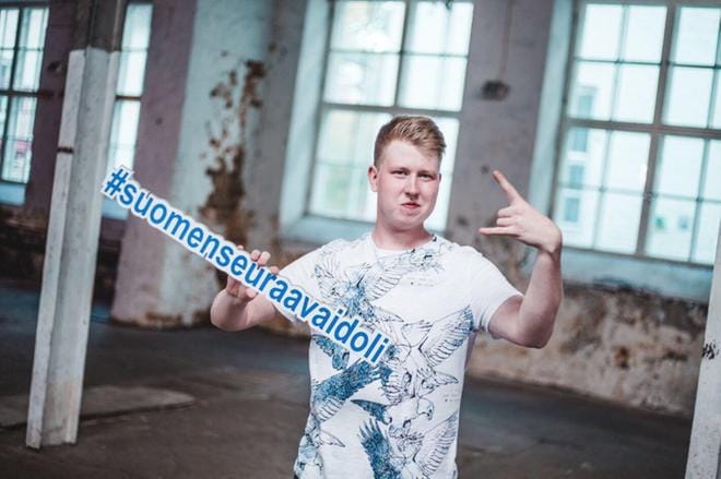 Lappajärveläisen Jere Övermarkin sijoittumisen Idols-laulukilpailussa ratkaisee nyt yleisön äänestys. KUVA: VILMA TÖYRÄS/NELONEN