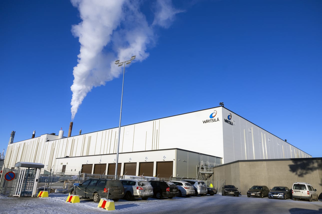 Wärtsilä aloittaa muutosneuvottelut ja suunnittelee irtisanomisia Suomessa.