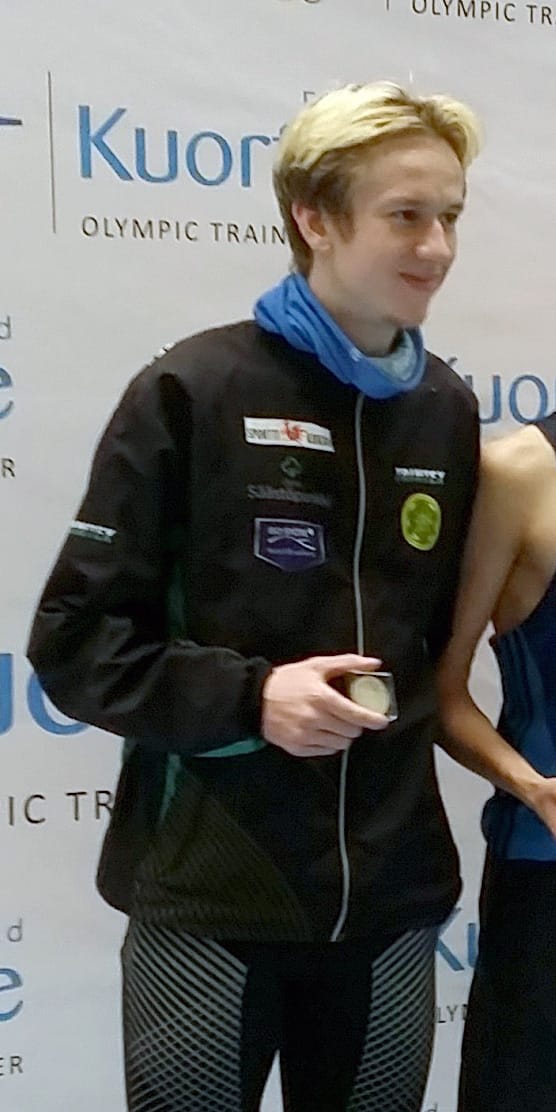 Samuli Hussa juoksi 1500 metrillä 22-vuotiaiden hopealle. Saman sarjan 3000 metrin matkalla hän saavutti pronssia.