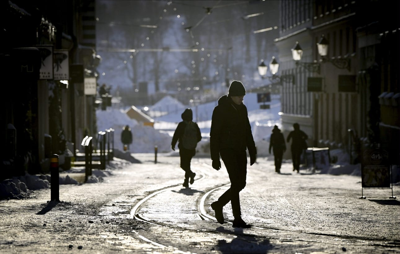 Lämpötilat ovat sunnuntaina koko Suomessa pakkasen puolella. LEHTIKUVA /Antti Aimo-Koivisto