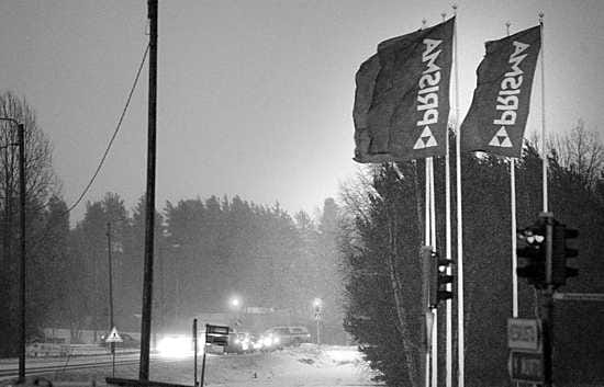 Uudenvuodenaattona Oulun seudun lipputangot olivat koetuksella.