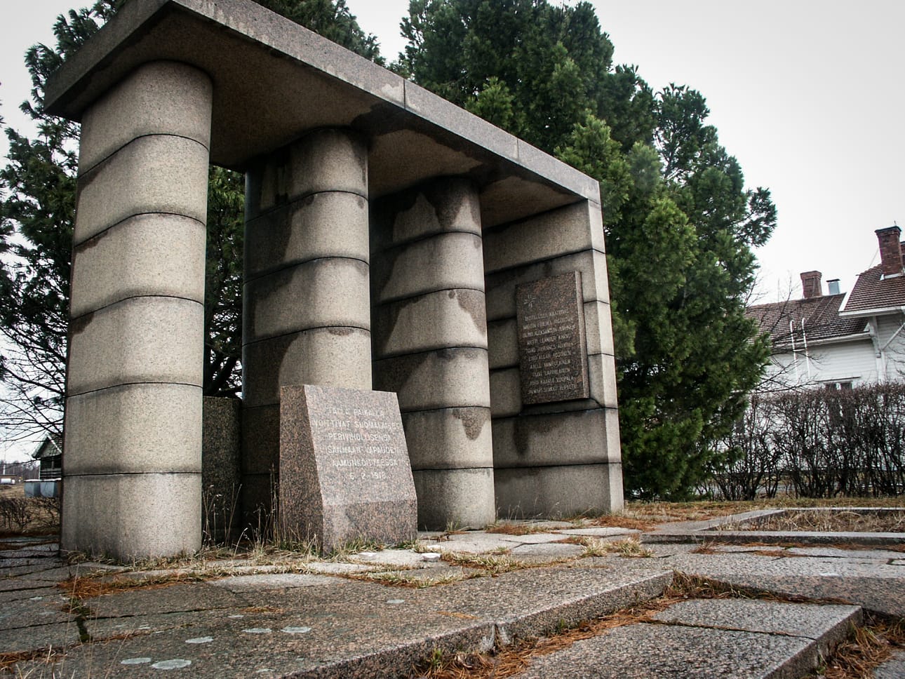Tornion taistelun muistomerkki paljastettiin vuonna 1938.