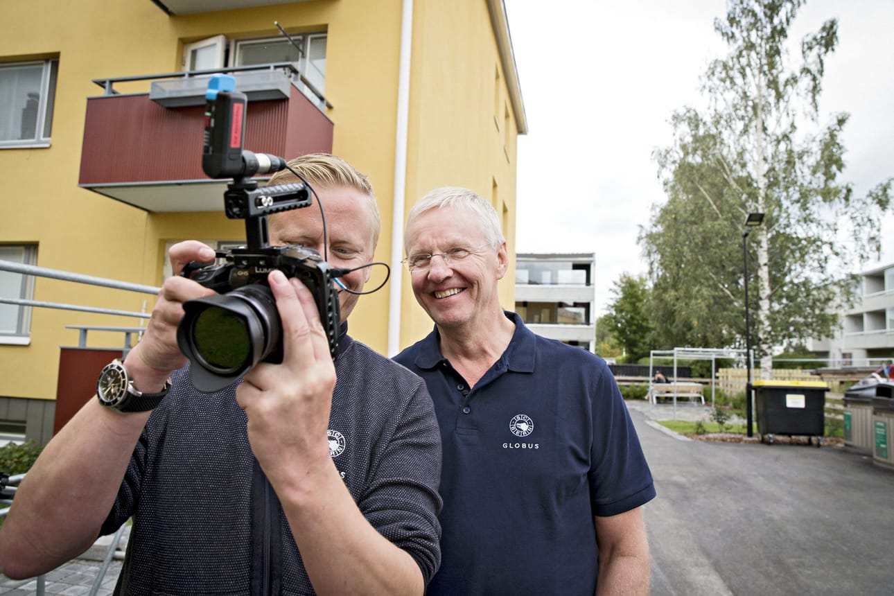 SC Bernin edustaja Urs Sahli (vas.) taltioi viime viikonloppuna Kari Jalosen Oulu-muistoja. Lopputulos – video – on nyt kaikkien nähtävillä.