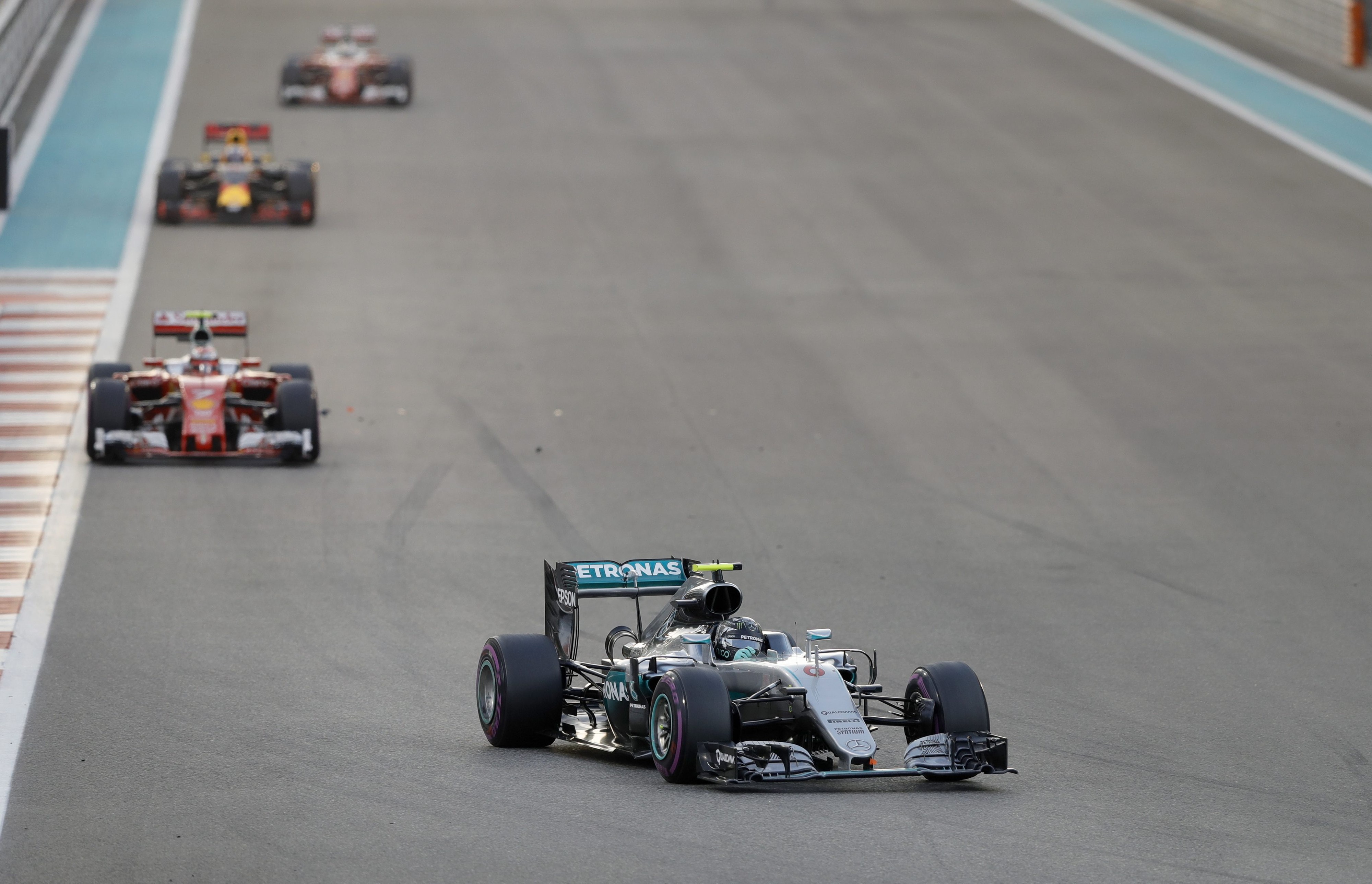 Nico Rosberg ajoi mestaruuteen.