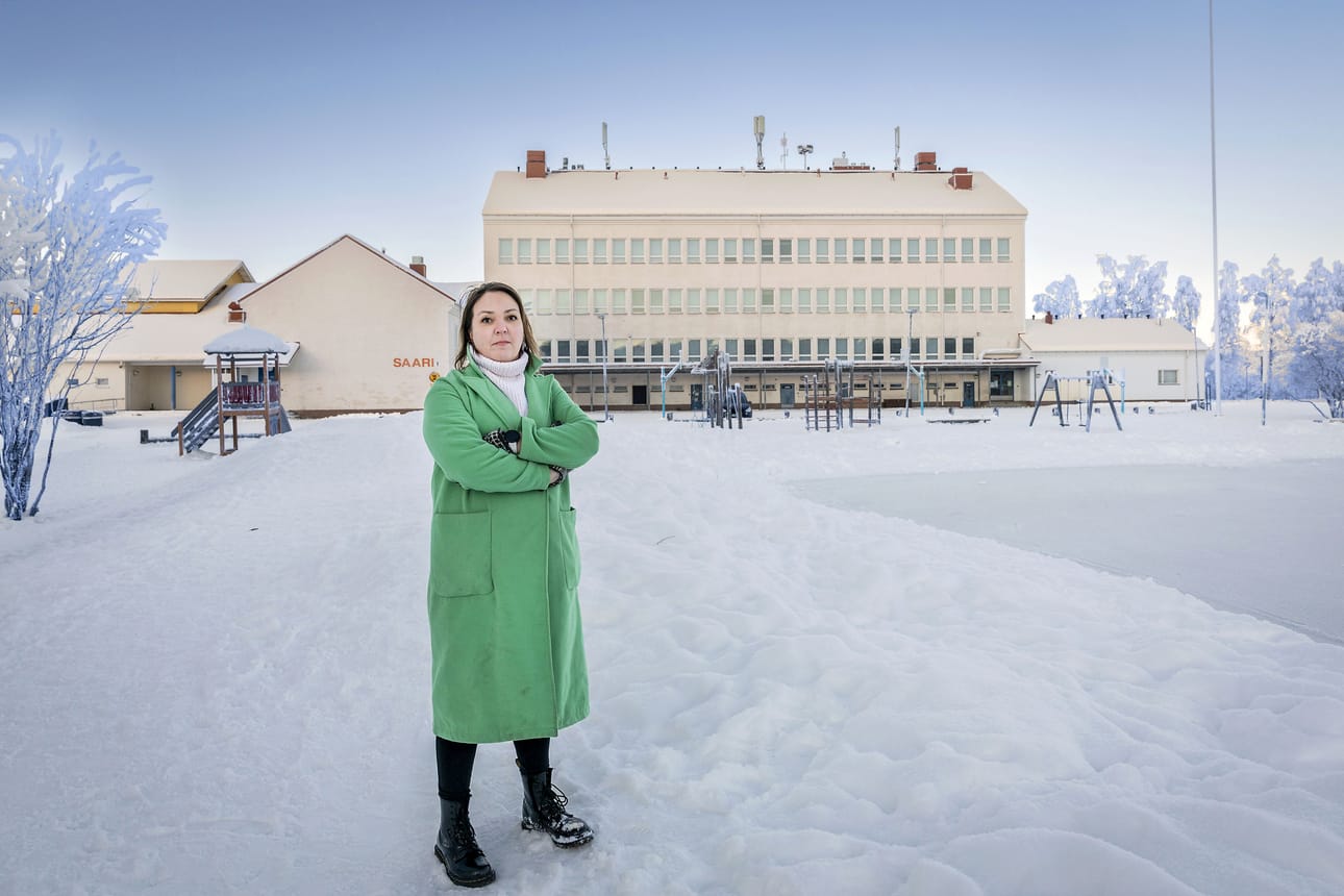 Krista Heikkisen lapset käyvät Saaren koulua. Heikkinen on koulun vanhempaintoimikunnan puheenjohtaja, ja hän sanoo, että kaupungin esitys koulun mahdollisesta lakkauttamisesta on herättänyt lasten vanhemmissa paljon huolta. – Me olemme valmiita taistelemaan koulun puolesta.
