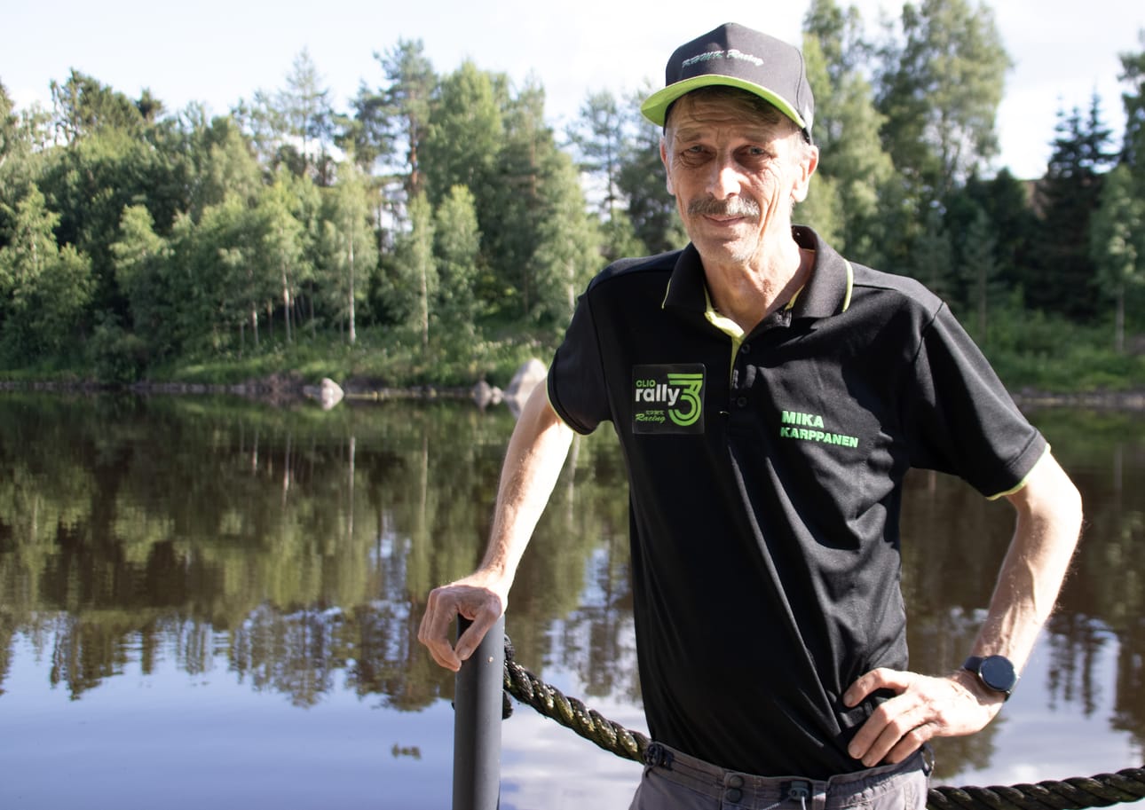 Ralliautoilija ja monipuolinen yrittäjä Mika Karppanen on nyt myös vuoden 2026 ranttinen. Häntä harmittaa, että hän on MM-rallissa Virossa eikä pääse ottamaan tunnustusta vastaan Rantsilan torille.