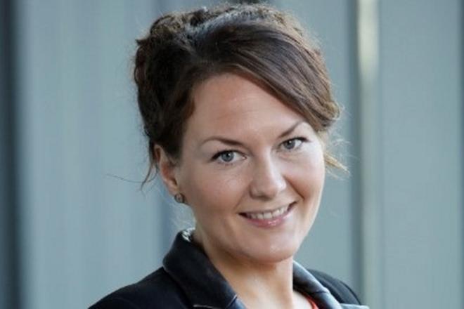 Pörssiyhtiön vähäkyröläislähtöinen johtaja vaatii naisille ja miehille samaa palkkaa – ”tasa-arvoa myös maanpuolustukseen”