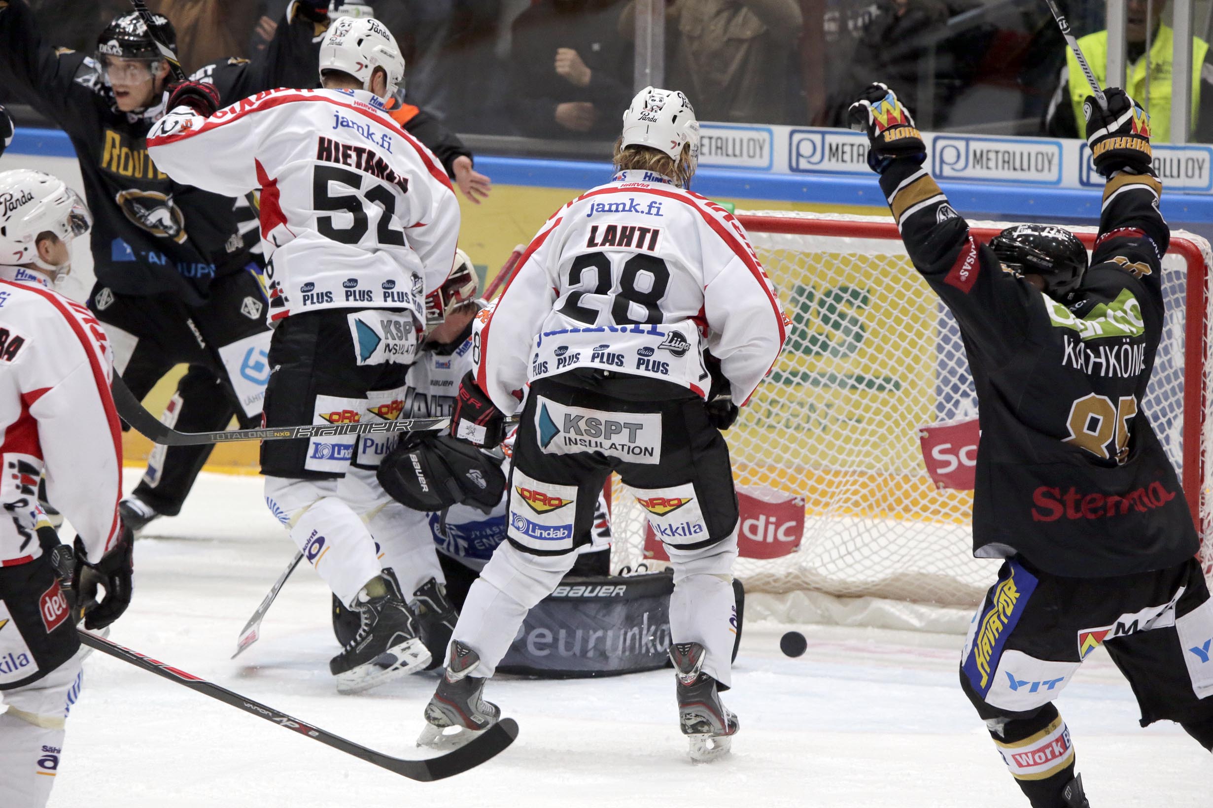 Kärpät otti voiton JYP:stä lauantai-iltana.